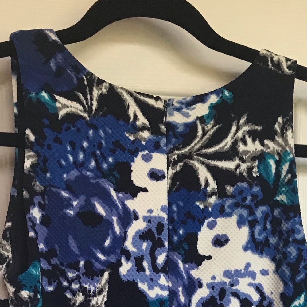 Dex brand pleated floral dress sz small - Picture 4 of 8